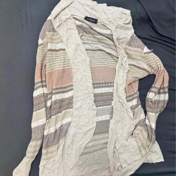 Women’s small sized clothing lot - Picture 2 of 7